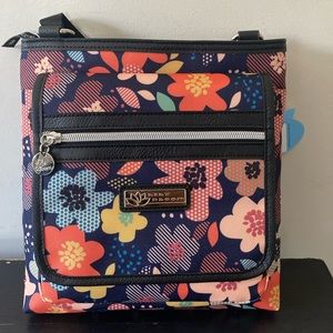 NWT Lily Bloom Ames NS Crossbody